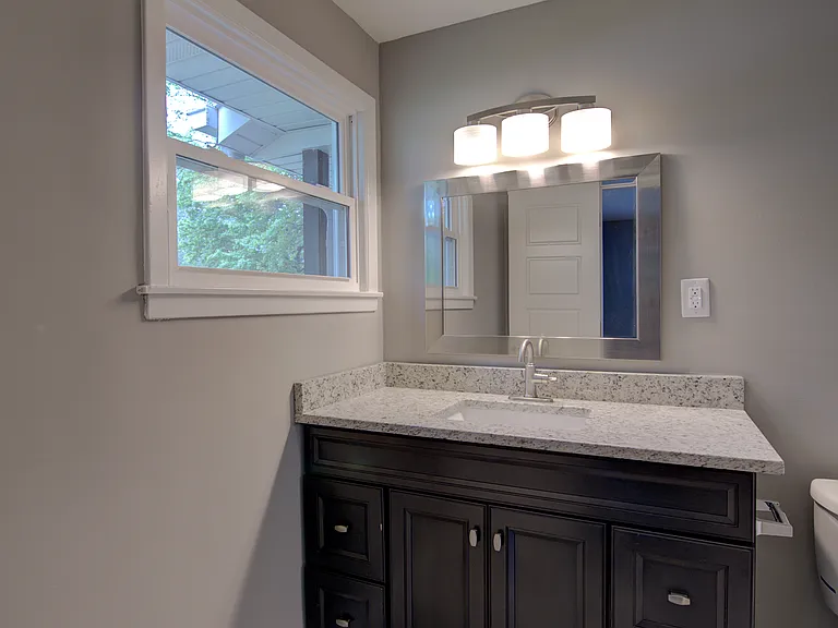 4413 N Grand Ave — Photo 19