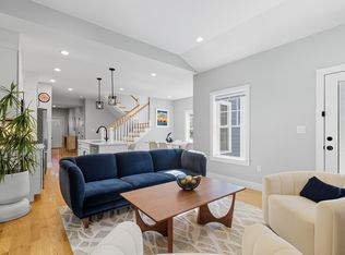 189 Linwood Ave #1, Newtonville, MA 02460