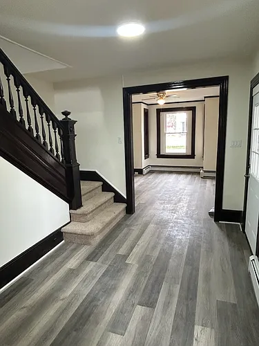 709 Beacon St #A Photo 1 709 Beacon St #A Photo 1