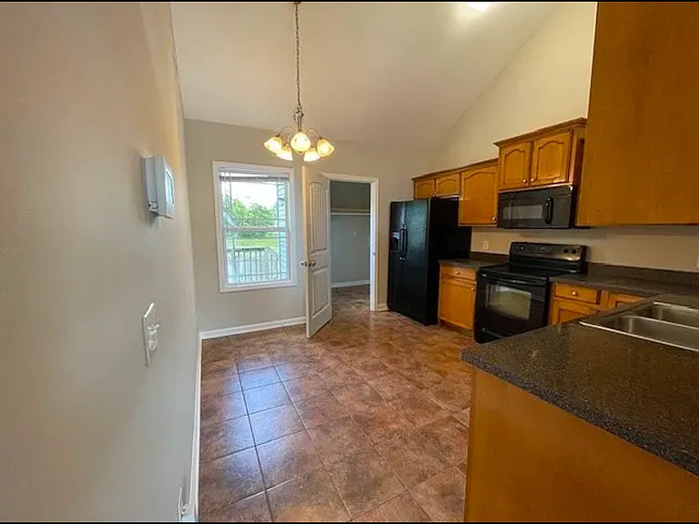 108 Amos Springs Way — Photo 7