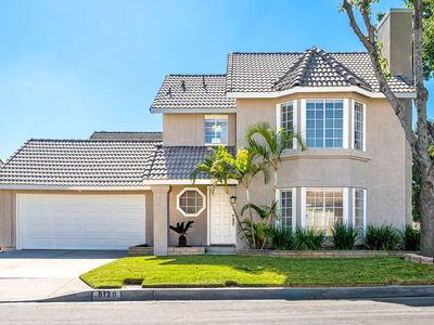 8120 Rancho Arroyo St, Paramount, CA, 90723