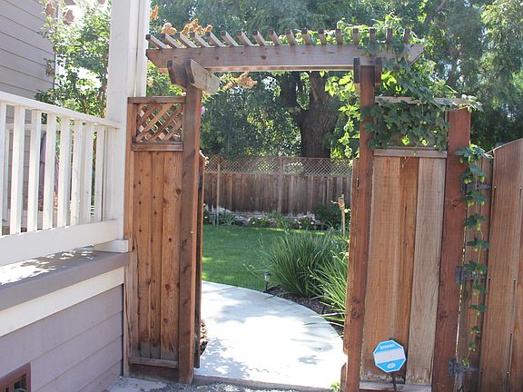 Entrance thru backyard