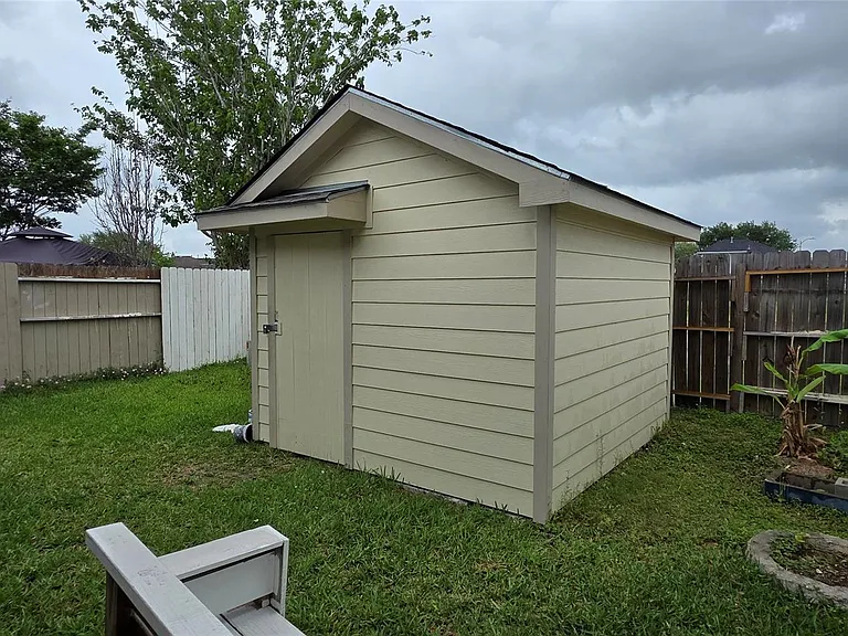 10531 Southway Bend Ln — Photo 14