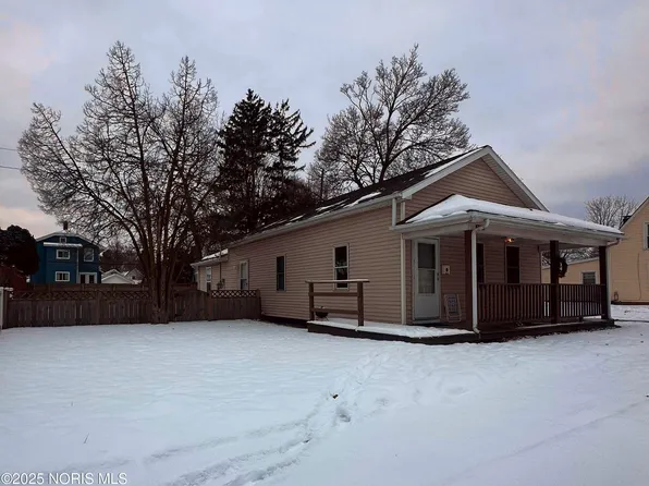 2716 122nd St, Toledo, OH 43611