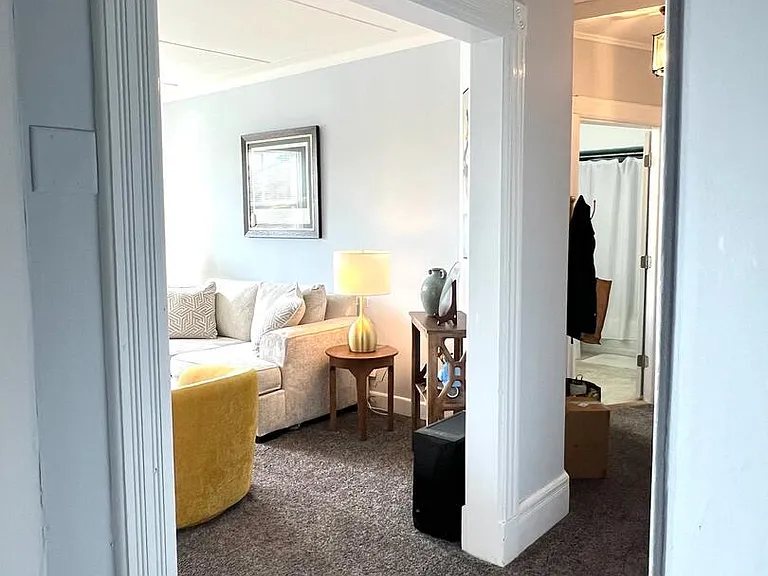 172 Main St #1 — Photo 5