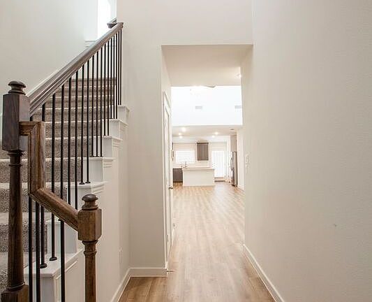 4th image of 514 Weller Rd