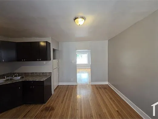 2 bed, $1,350 — Photo 3
