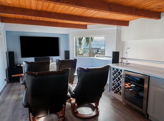 2nd image of 225 4th St #3