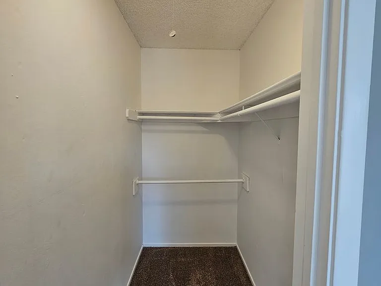 Providence House Apartments — Photo 25