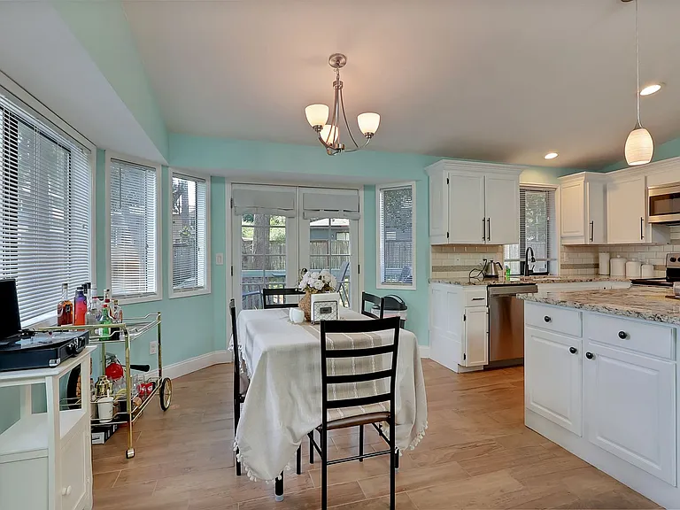 310 View Rd — Photo 7