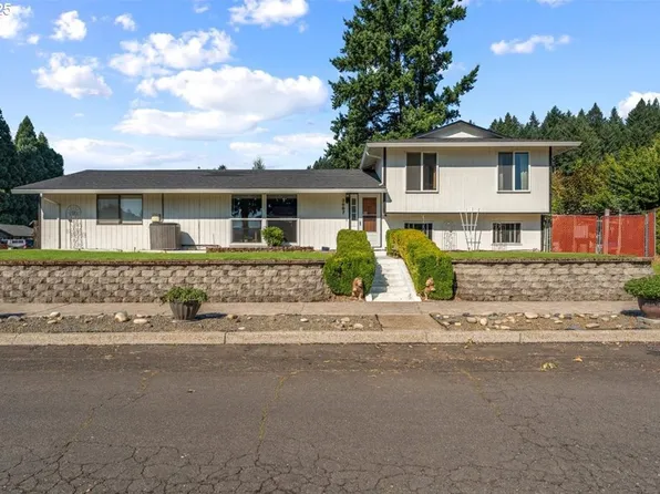 3667 SW 2nd St, Gresham, OR 97030