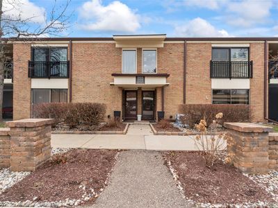 18220 University Park Dr Unit 28, Livonia, MI, 48152