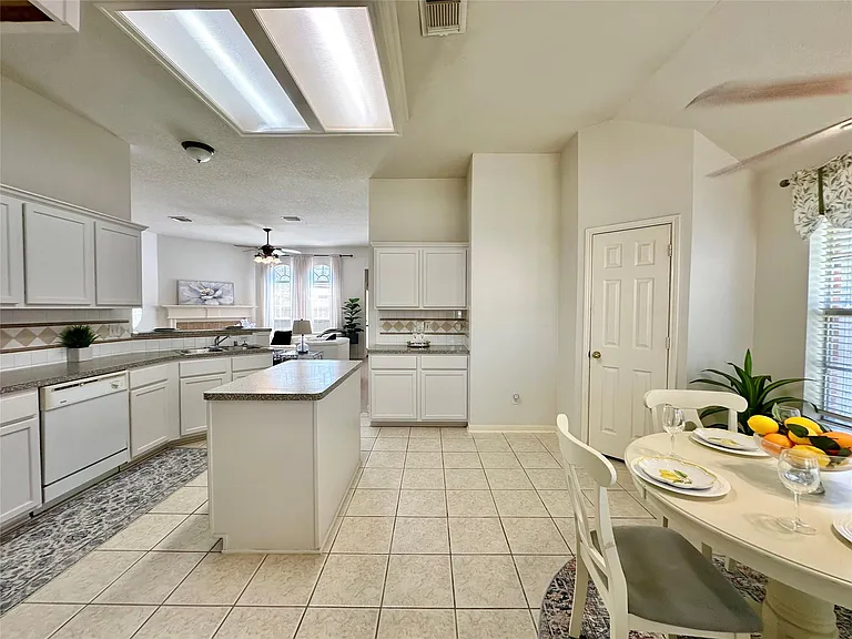 5822 Carta Valley Ln — Photo 13