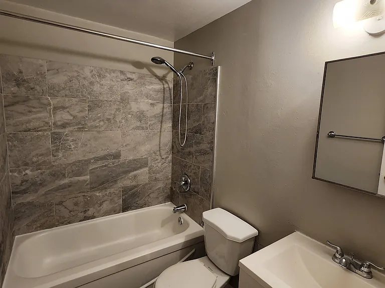 725 Cricklewood Dr #5 — Photo 20