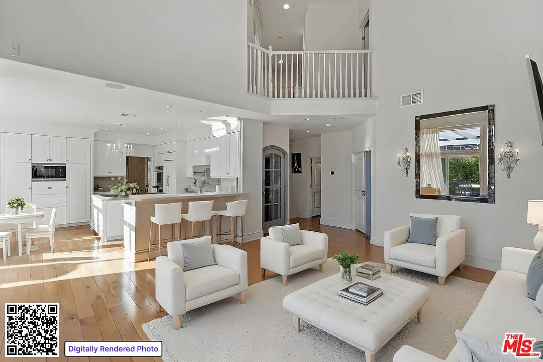 4 bed, 3.0 bath, 3368 sqft, $12,500 — Photo 2