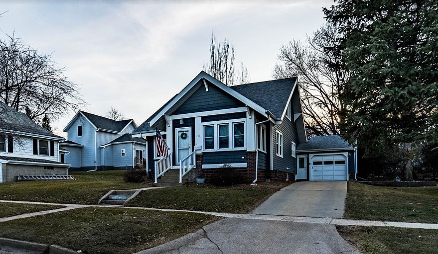 1st image of 705 10th St
