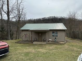 249 Clinton Rd, Freeport, PA 16229