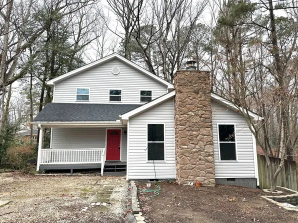 304 Rangoon Ct, Fayetteville, NC 28314