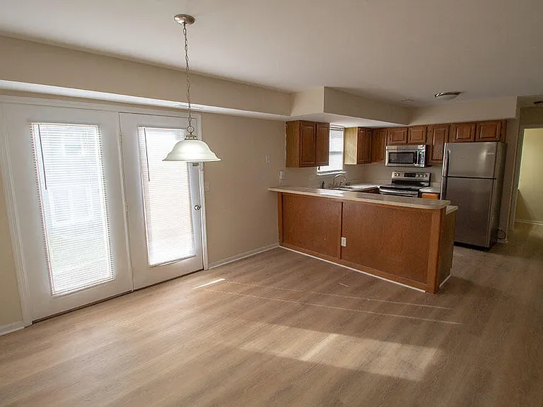 3715 Hermitage Rd — Photo 5