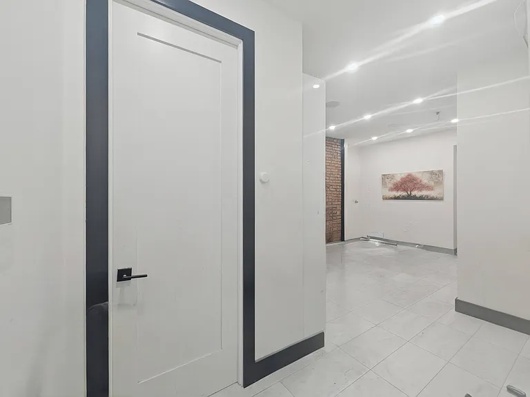 1338 Dekalb Ave #1 — Photo 6