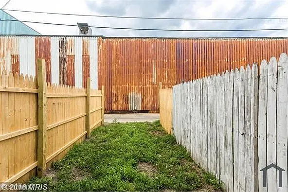 2 bed, $1,400 — Photo 2