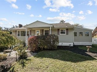 7 Cross St, New Windsor, NY 12553