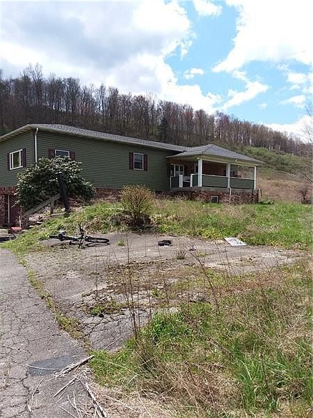 1st image of 26 Birch Ln S