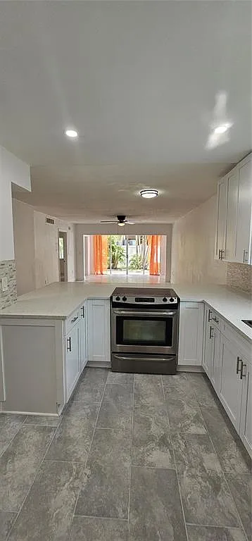 2 bed, 2.0 bath, 1050 sqft, $3,100 — Photo 4