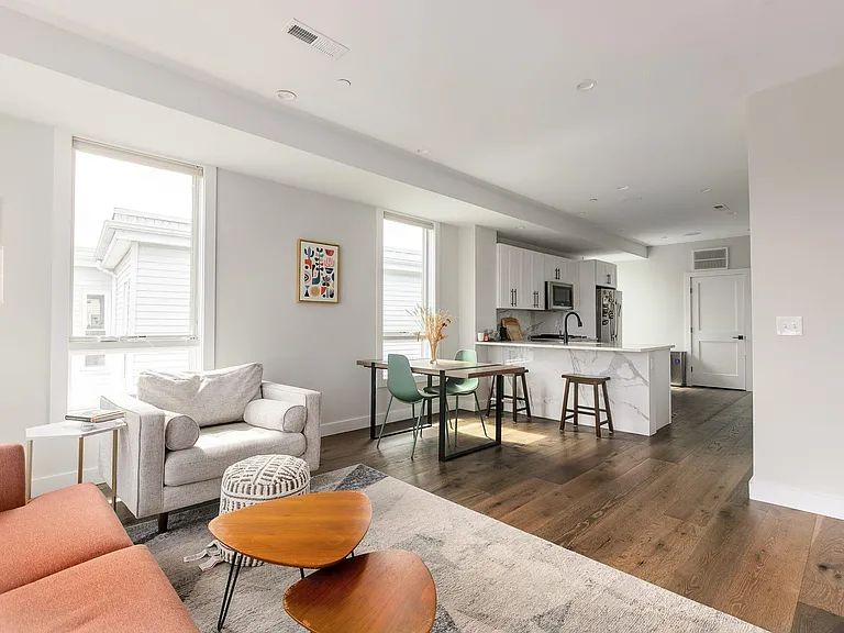 17 Chestnut Ave #3 — Photo 8