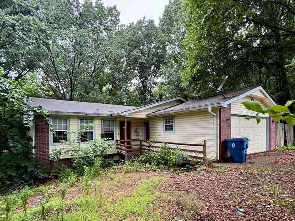 8 Quantock Hills Ln, Bella Vista, AR 72715