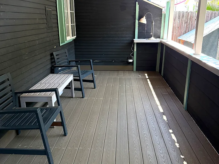 1233 Arlington Ave — Photo 7