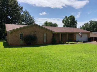 404 Pineridge Dr, Pontotoc, MS 38863