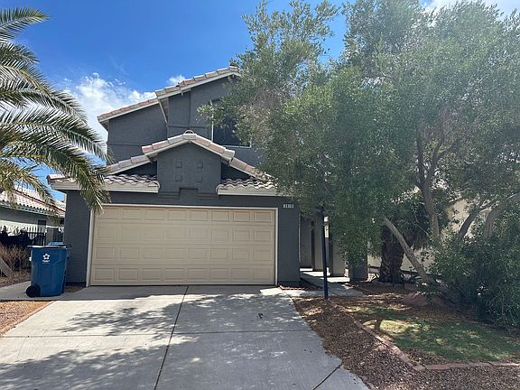 3rd image of 3879 Saint Luke Ct