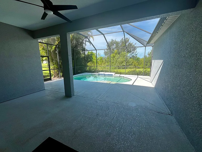 4726 Claremont Park Dr — Photo 10