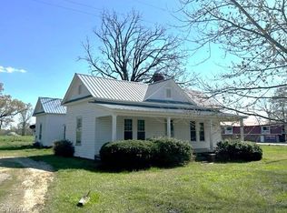 231 Washington St, Bennett, NC 27208