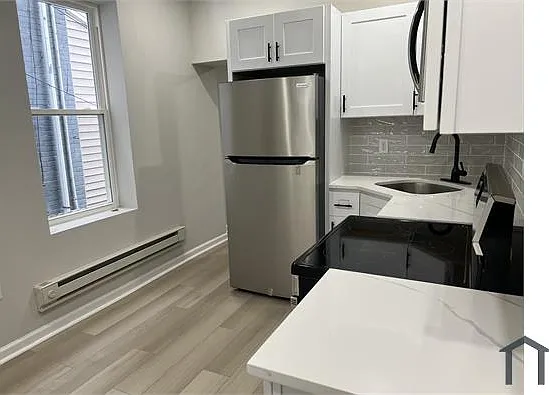 1551 N Frazier St — Photo 16
