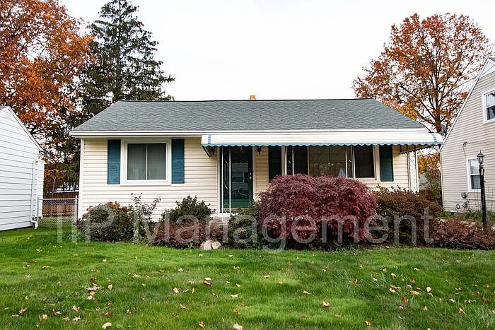 1st image of 2635 12th St