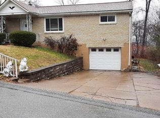 725 4th St, North Versailles, PA 15137