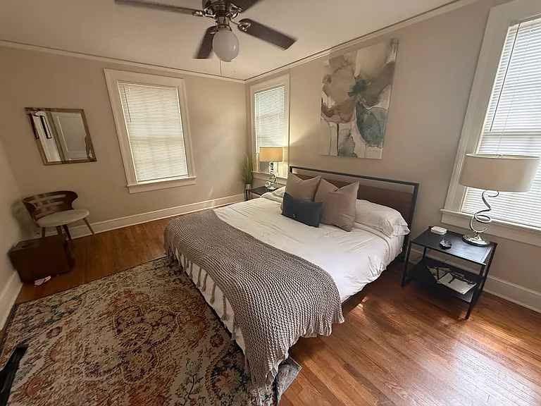 331 Cloverdale Rd #D — Photo 7