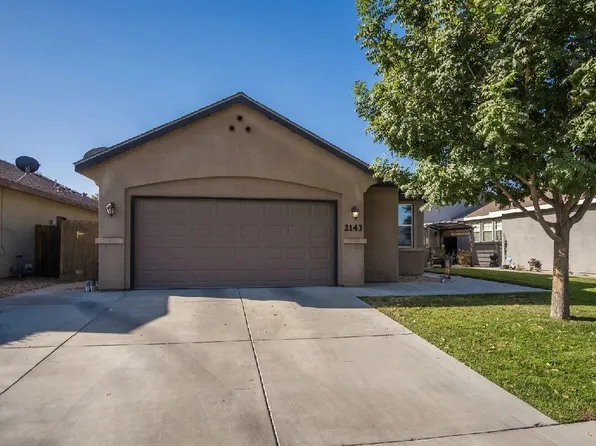 2143 W Clare Avenue, Porterville, CA 93257