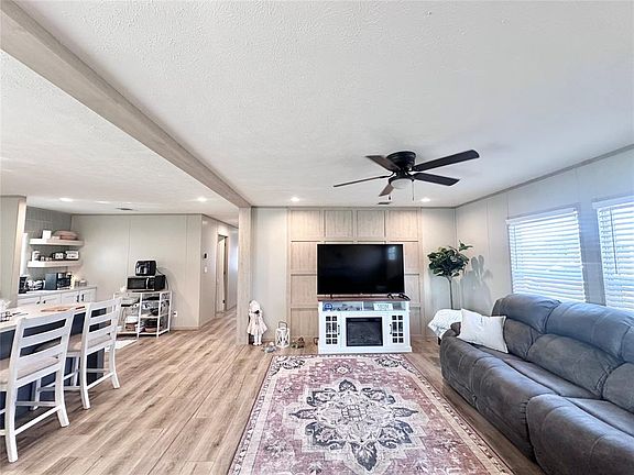 3rd image of 980945 S Timber Oaks Rd