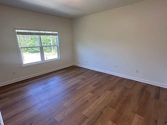 5th image of 2822 Fay Jones Rd