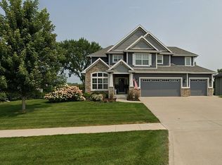 3129 Prairie Rose Dr, Norwalk, IA 50211