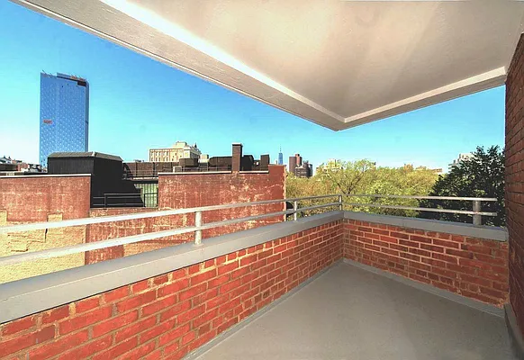 Sold by R New York | media 18