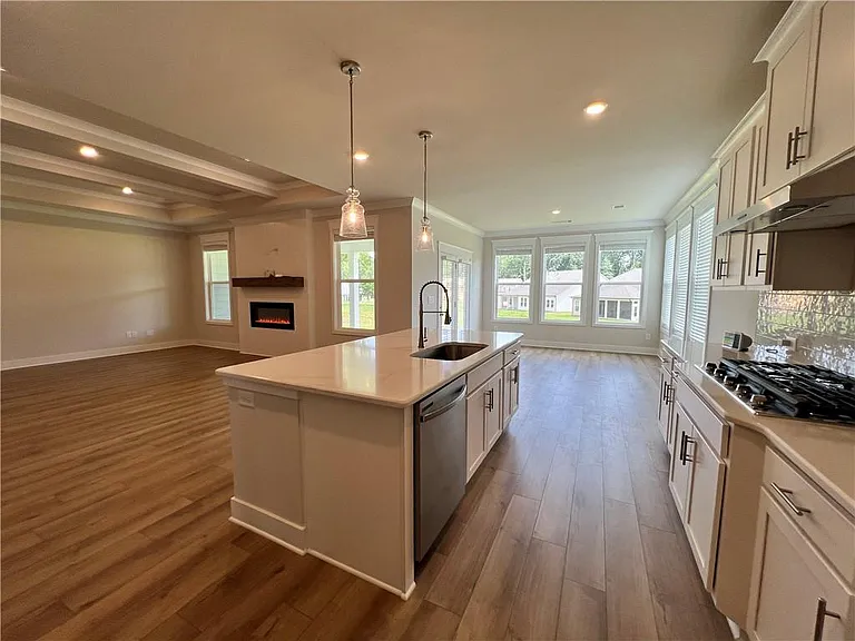 905 Winding Rose Dr — Photo 13