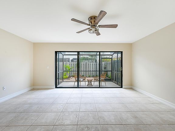 5th image of 871 Meadowland Dr APT D