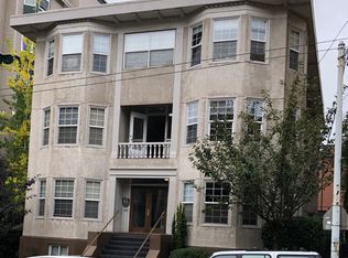 1413 Queen Anne Ave N #6, Seattle, WA 98109