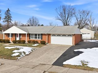 3081 Glengarry Dr, Dayton, OH 45420