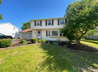 878 Joylene Dr, Webster, NY 14580