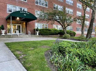 926 Bloomfield Ave APT 3E, Glen Ridge, NJ 07028